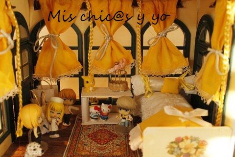 #MiércolesMudo. Casita de muñecas.