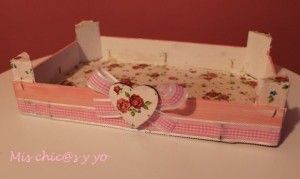 Caja de fresas con servilletas de papel
