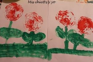 Estampar rosas con alcachofas
