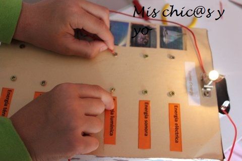 Juego de circuito electrónico de preguntas y respuestas