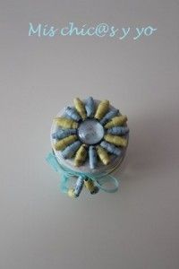 Cristal y cuentas de papel