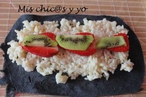 Sushi con fruta