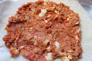 Empanada rellena de huevo y atún