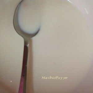 Levadura fresca con leche