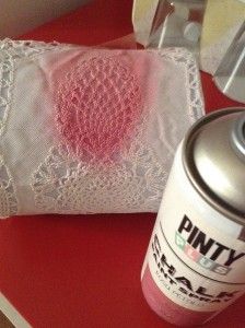 Pintura spray para simular encaje