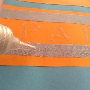 Manualidades con pegamento purpurina