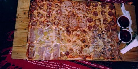Casa Muresana pizza