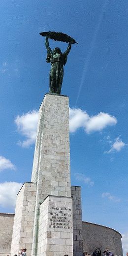 Estatua de la Libertad, Gellert, Budapest