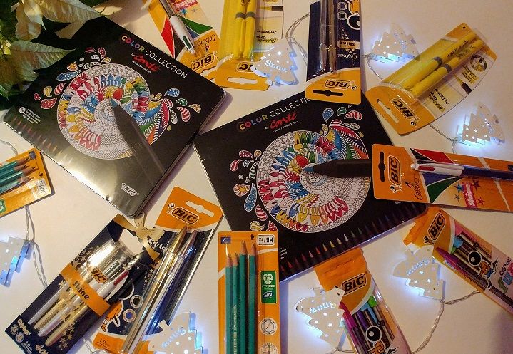Bolígrafos y colores Bic