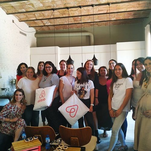 Blogueras asistentes al evento de Airbnb-Madresfera