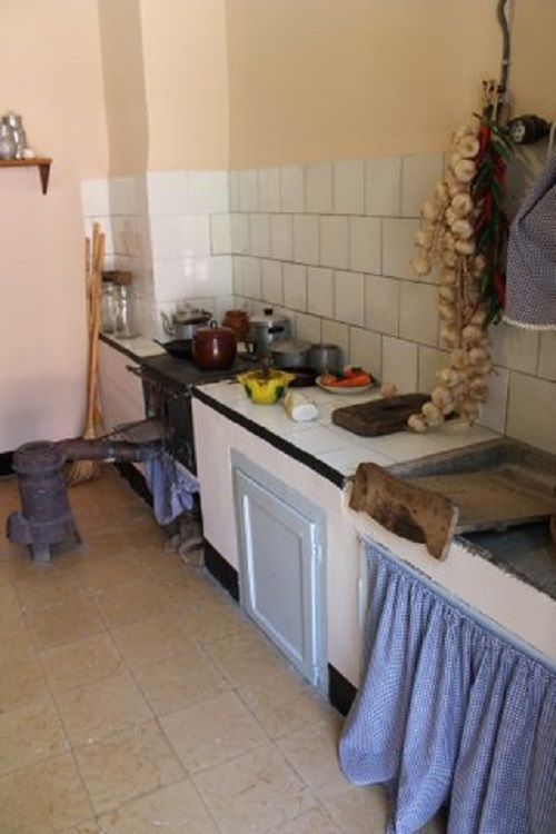Cocina en la colonia de Sant Corneli