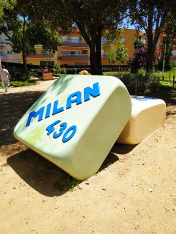 Goma de borrar gigante en el Parc Francesc Maciá, Malgrat de Mar