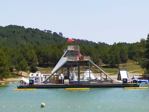 Parque Aquaviva en el lago de la Cavayère 