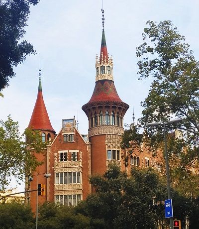 Fachada de la Casa de les Punxes