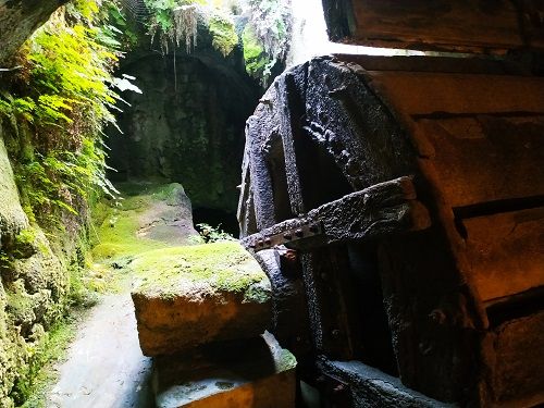 rueda de molino hidráulico