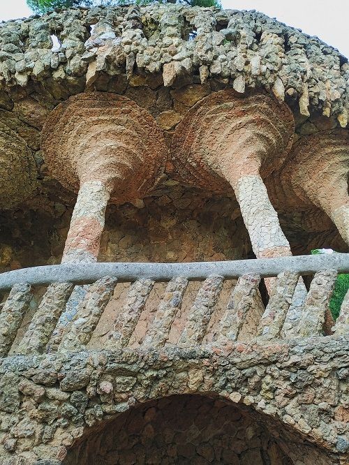 Portal Bugadera, Güell