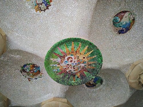 Detalle de cerámica, Gaudí, Barcelona