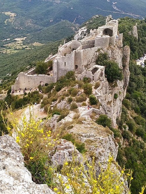 Vista al castillo viejo, Peyrepertuse