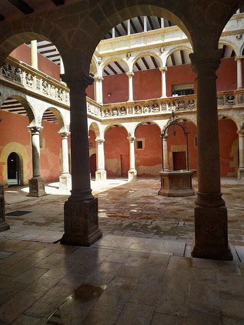Patio porticado renacentista, Tortosa