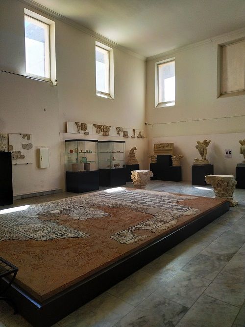 Museo, Orange
