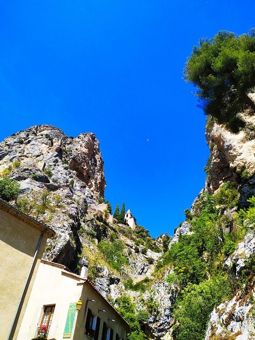 Sainte Marie de Moustiers, estrella