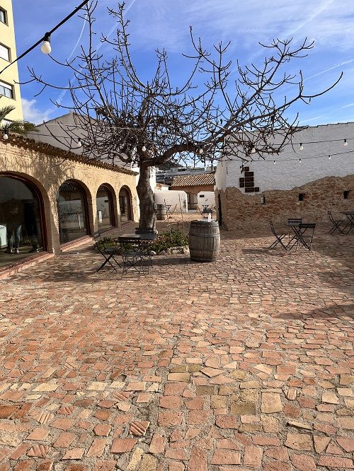 PAtio Centre d interpretacio de la Malvasia Sitges