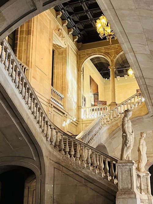Escalinata, Llotja de Mar