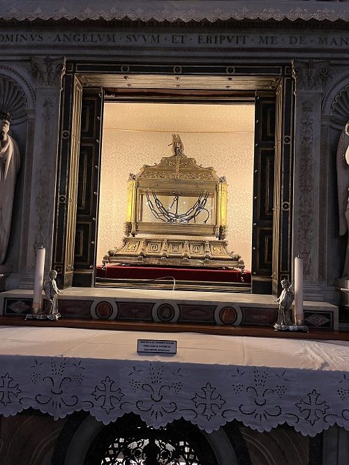 Reliquia, cadenas de san Pedro en Vincoli