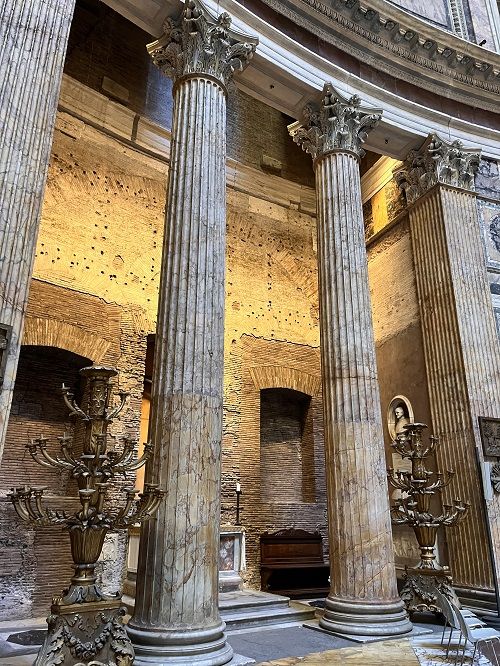 Columnas corintias, panteón de Agripa