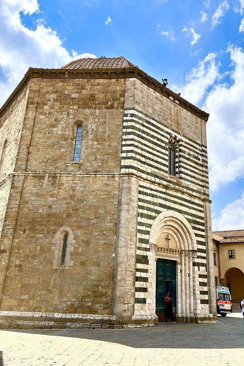 Baptisterio San Giovanni Volterra