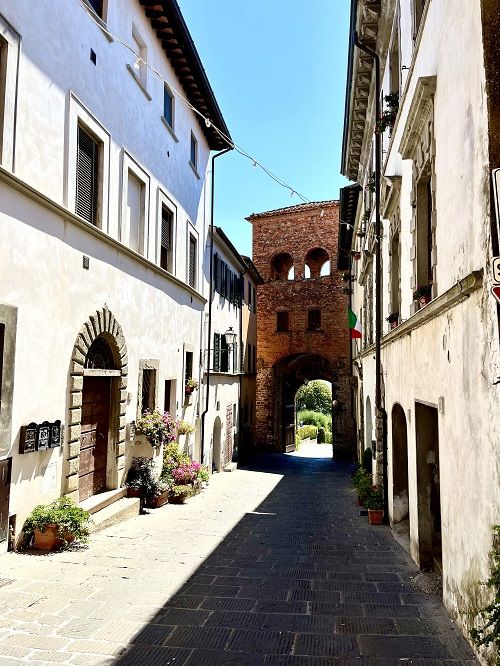 Puerta muralla Montecarlo di Lucca