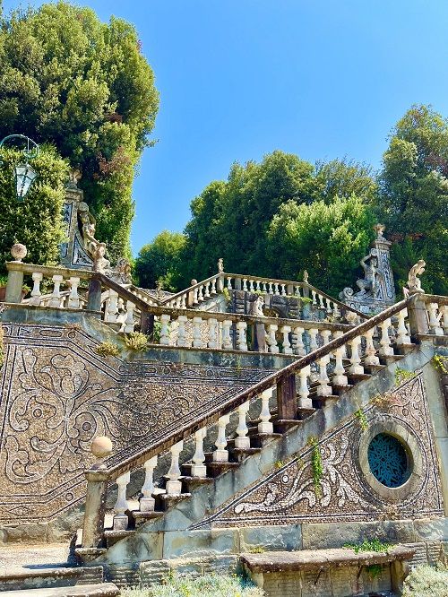 Escalera barroca jardines Garzoni Collodi