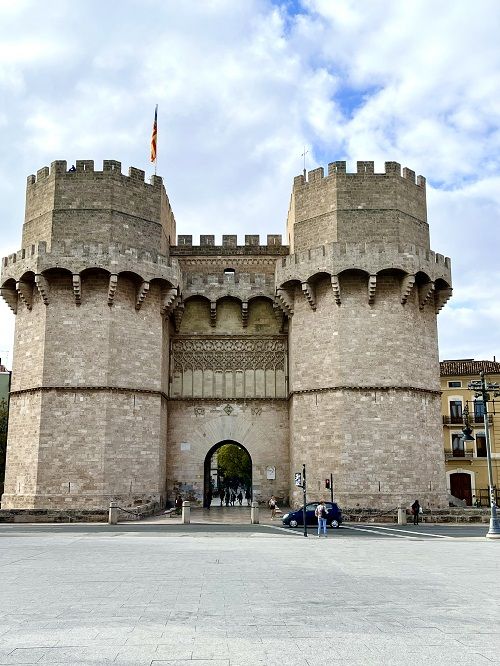Torre Serrano, Valencia
