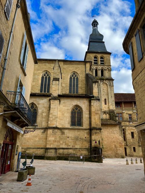 Catedral de San Sacerdos en Sarlat la caneda francia