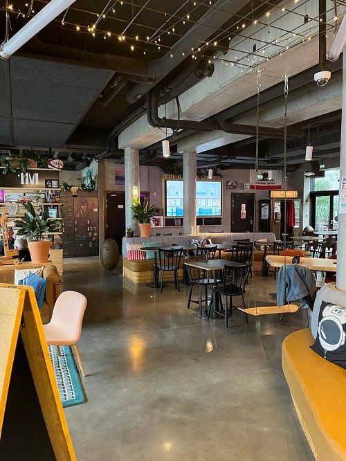Hotel Moxy cerca de la ciudad del vino
