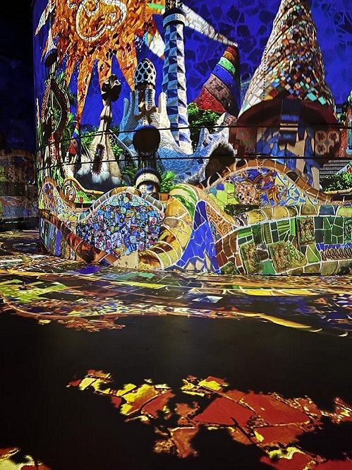 Bassins des lumieres exposicion inmersiva en Burdeos
