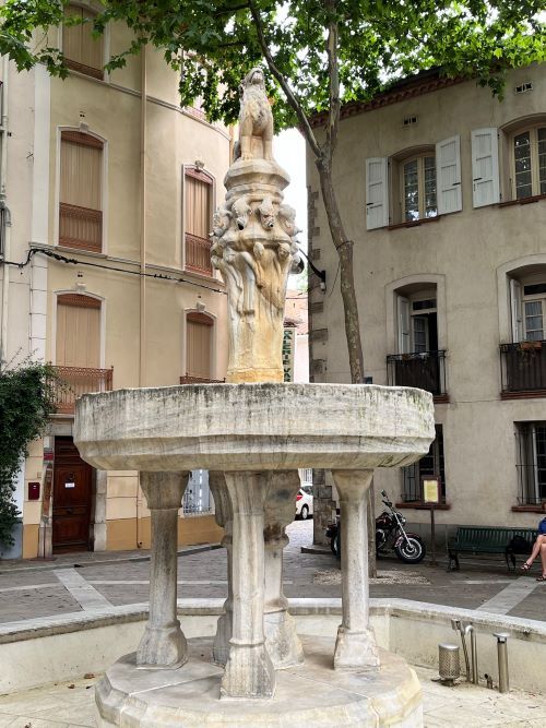 Fuente de los 9 chorros ceretana