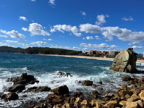 Vista de la playa de fenals desde el camino dde Ronda
