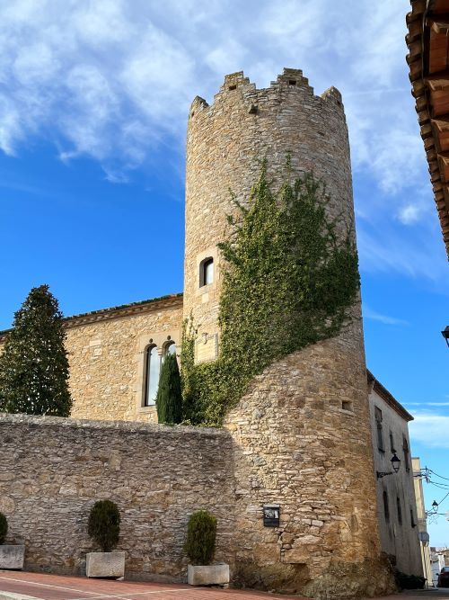 Torre Pella i Forgas en Begur. Girona, Costa Brava