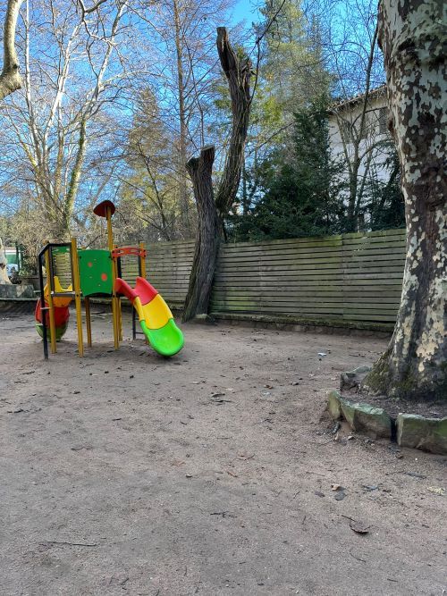 Parque infantil manantial Font Vella