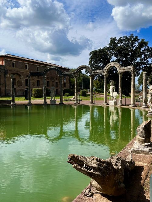 Piscina Villa emperador Adriano Tivoli. Roma