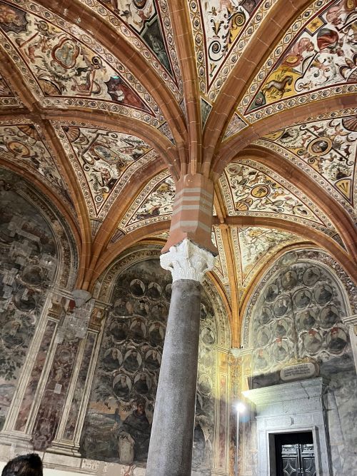 Pinturas en la basílica de san lorenzo