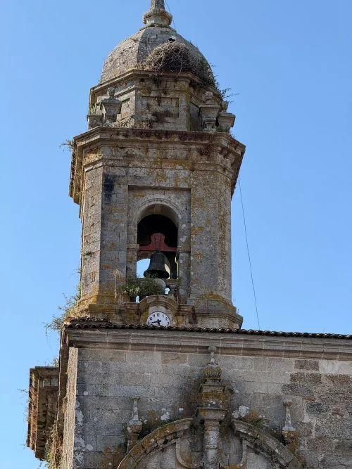Campanario de la iglesia de Melide