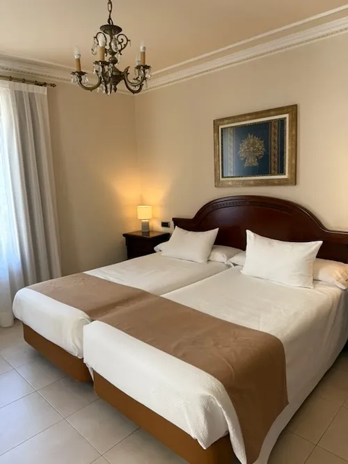 habitaciones hotel Kazar en Ontinyent